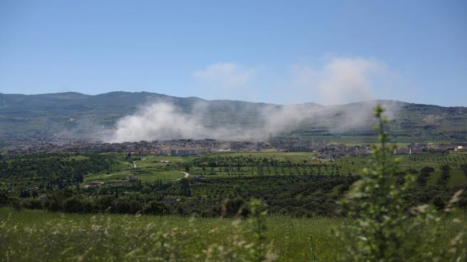 قصف متواصل تنفذه قوات النظام على مناطق الهدنة (Getty)